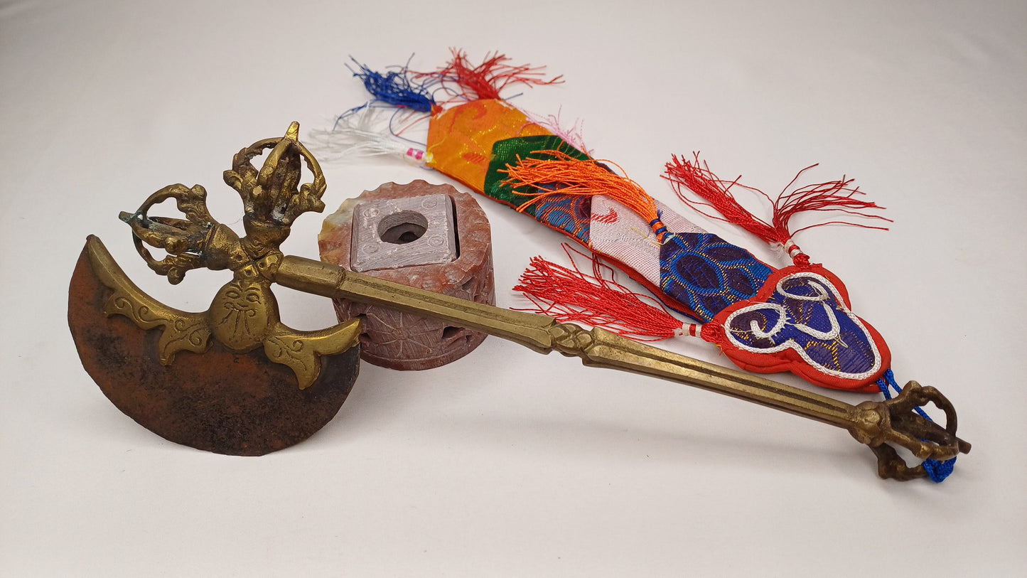 Antique Rare Authentic Handmade  Tibetan Buddhist Ritual Brass Prashu Vajra Dorje Axe,Sacred Tibetan Tantric  Ceremonial  Weapon Blade