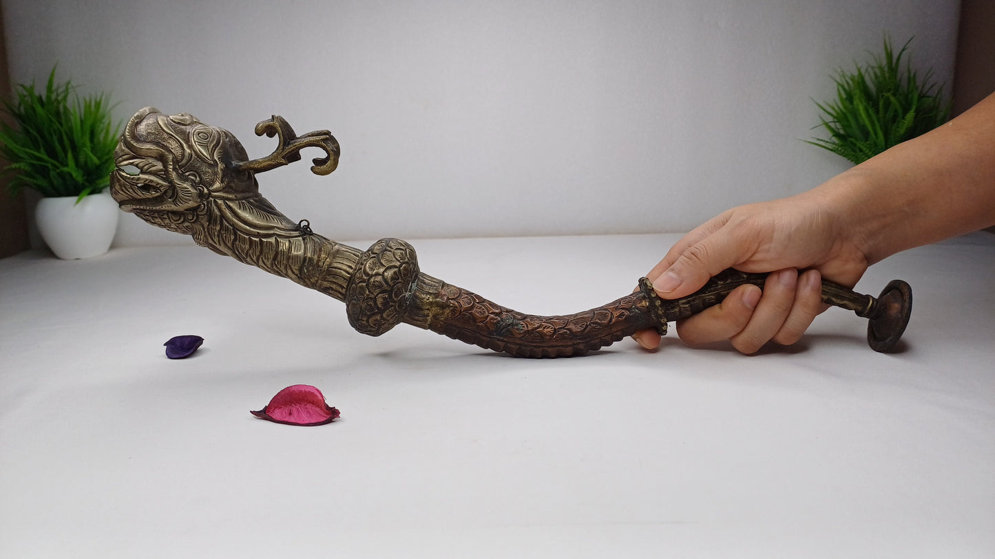 Antique Rare Tibetan Buddhism Ritual Instrument Copper Trumpet,Sacred Buddhist Tibetan Figural Dragon Head Ceremonial Horn,Buddhist Artifact