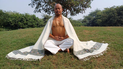 SRI HARI Handwoven White Pure Himalayan Yak Wool Prayer Shawl,Ethnic Yak Wool Meditation Scarf,Tibetan Yak Wool Stole,Himalayan Yak Wrap/Zen