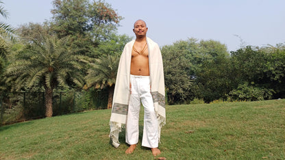 SRI HARI Handwoven White Pure Himalayan Yak Wool Prayer Shawl,Ethnic Yak Wool Meditation Scarf,Tibetan Yak Wool Stole,Himalayan Yak Wrap/Zen