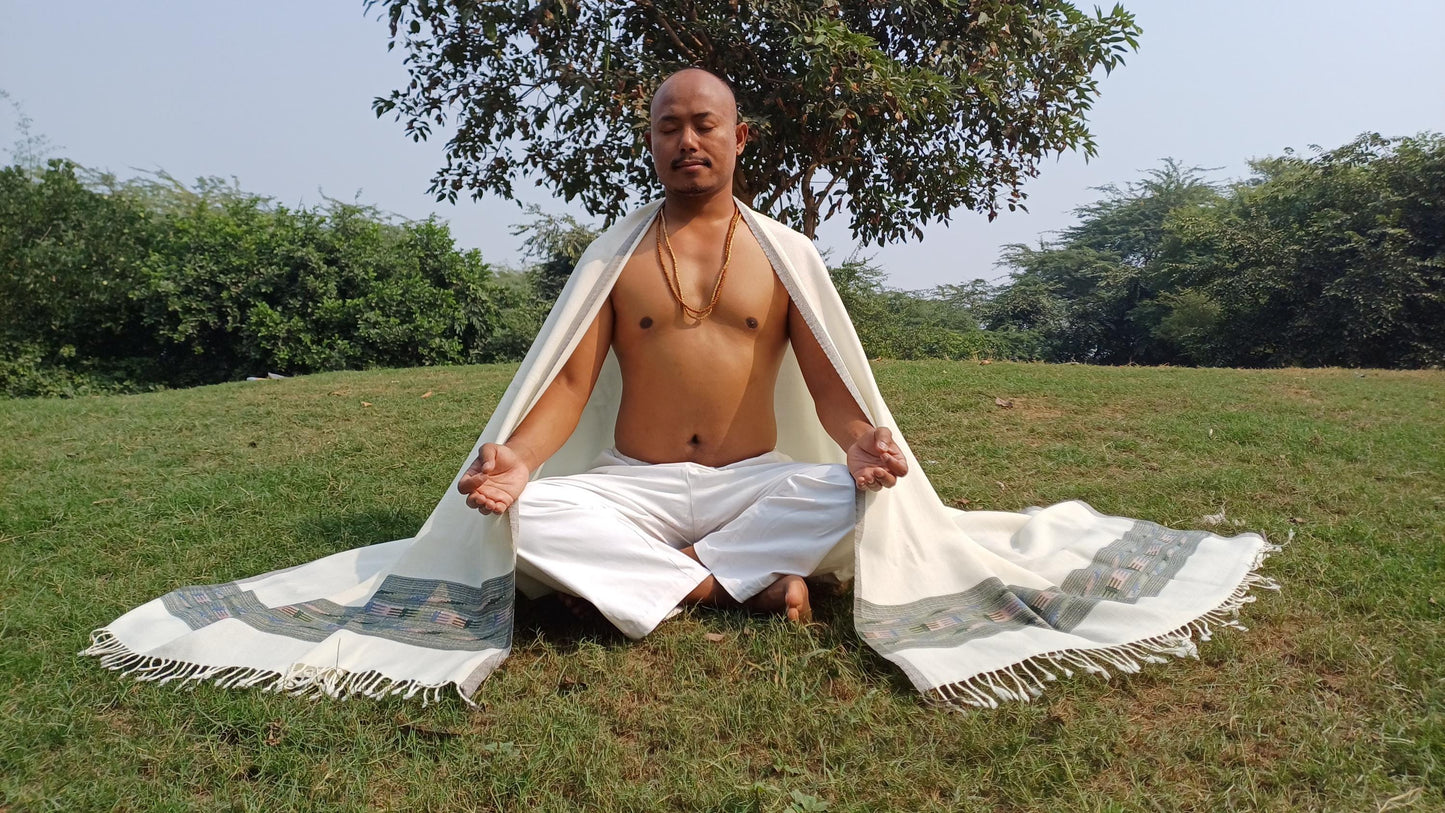 SRI HARI Handwoven White Pure Himalayan Yak Wool Prayer Shawl,Ethnic Yak Wool Meditation Scarf,Tibetan Yak Wool Stole,Himalayan Yak Wrap/Zen