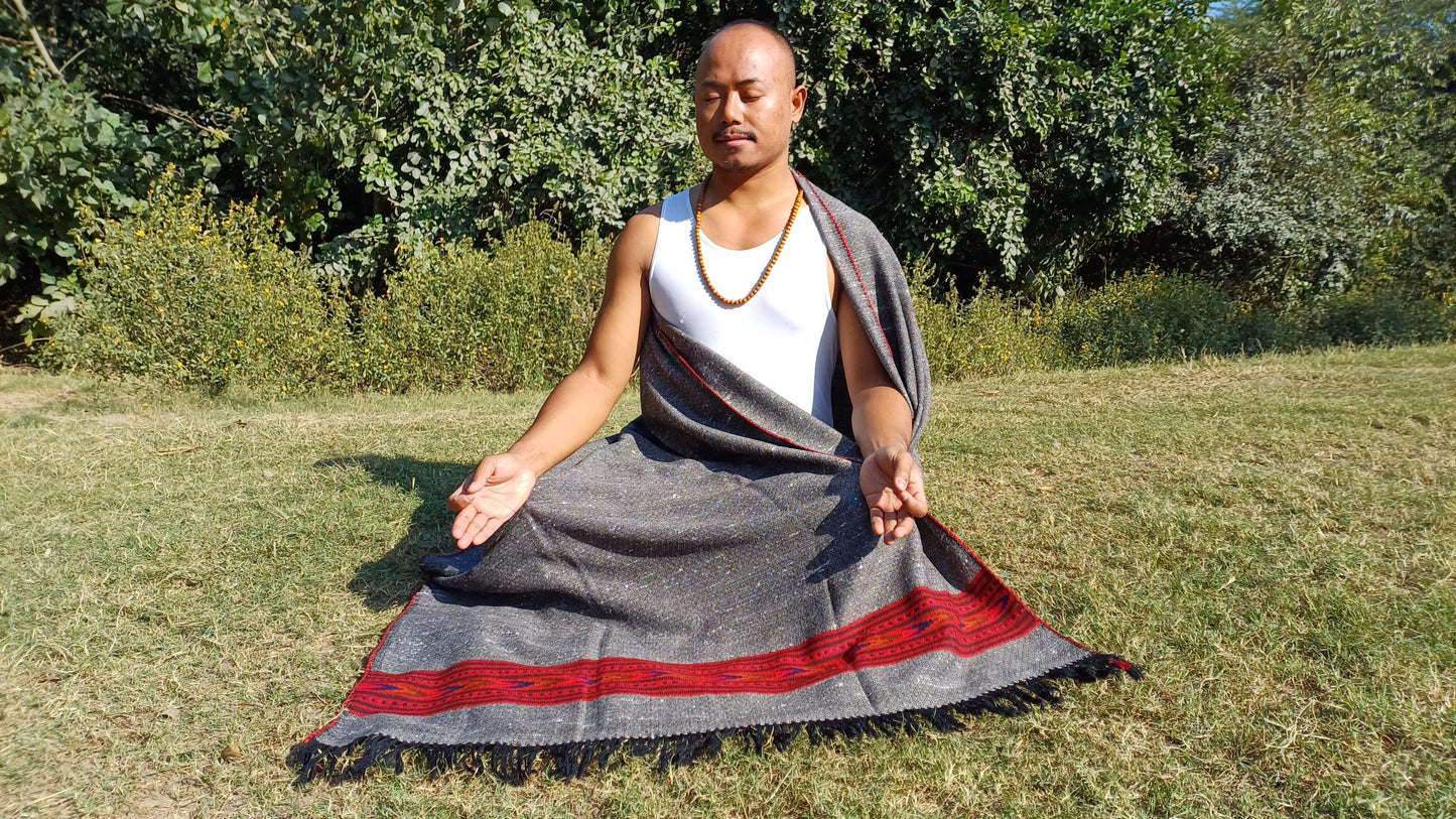 BHOLENATH Handwoven Dark Grey Pure Himalayan Yak Wool Prayer Shawl,Yak Wool Meditation Shawl,Ethnic Indian Yak Wool Scarf,Himalayan Yak Wrap