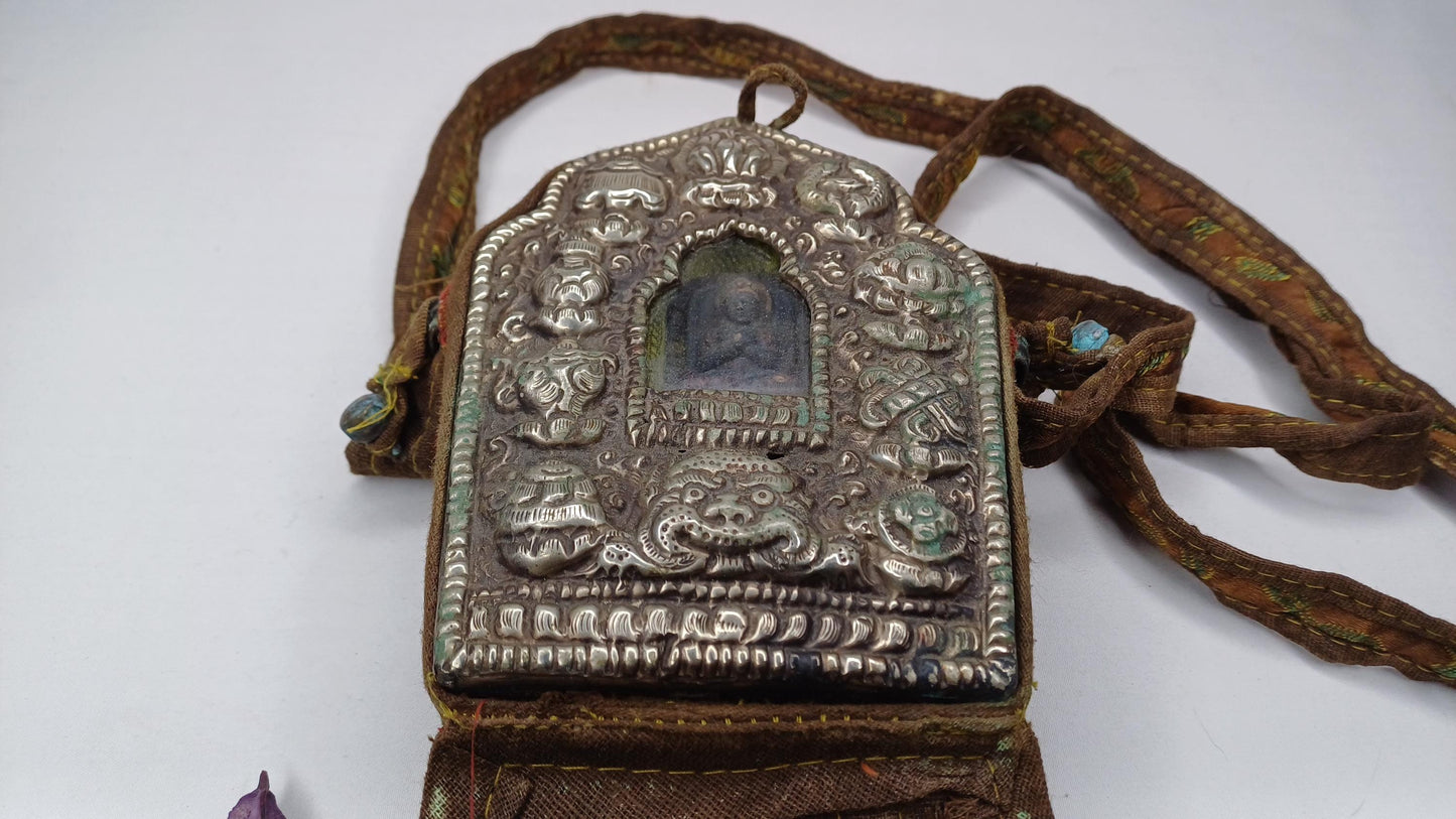 Antique AMITABHA BUDH Tibetan Ghau Shrine,Pocket Tibetan Buddhist Altar,VintagePortable Travel Tibetan Repousse,CopperSilver Ghau Prayer Box