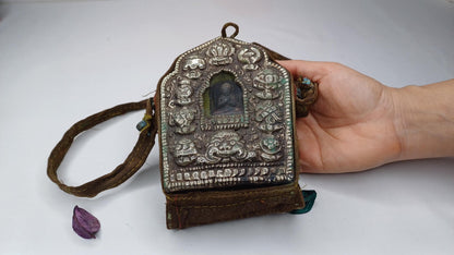 Antique AMITABHA BUDH Tibetan Ghau Shrine,Pocket Tibetan Buddhist Altar,VintagePortable Travel Tibetan Repousse,CopperSilver Ghau Prayer Box