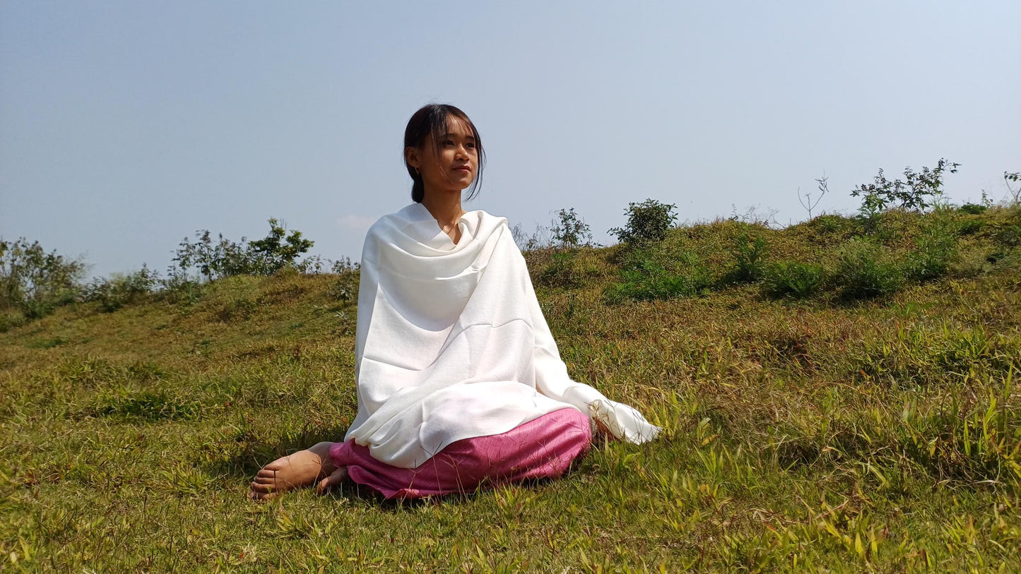 KAILASH Handwoven Lightweight White Himalayan Sheep Wool Meditation Shawl,Himalayan Prayer Scarf,Himalayan Wool Stole,Indian Prayer Scarf