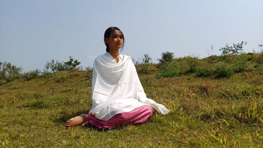 KAILASH Handwoven Lightweight White Himalayan Sheep Wool Meditation Shawl,Himalayan Prayer Scarf,Himalayan Wool Stole,Indian Prayer Scarf