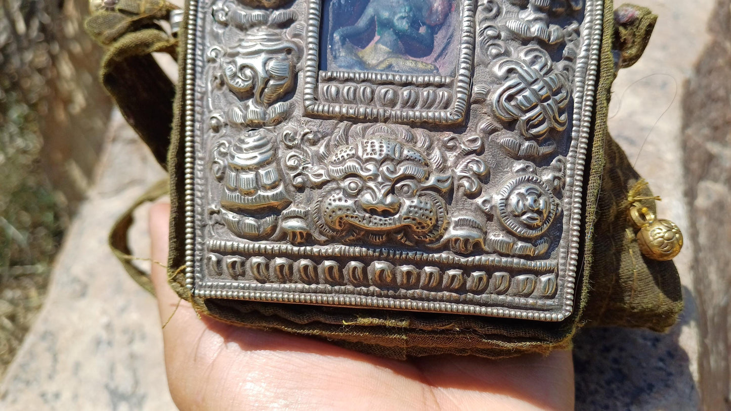 Antique PADMASAMBHAVA Tibetan Ghau Shrine,Pocket Tibetan Buddhist Altar,VintagePortable Travel Tibetan Repousse,CopperSilver Ghau Prayer Box