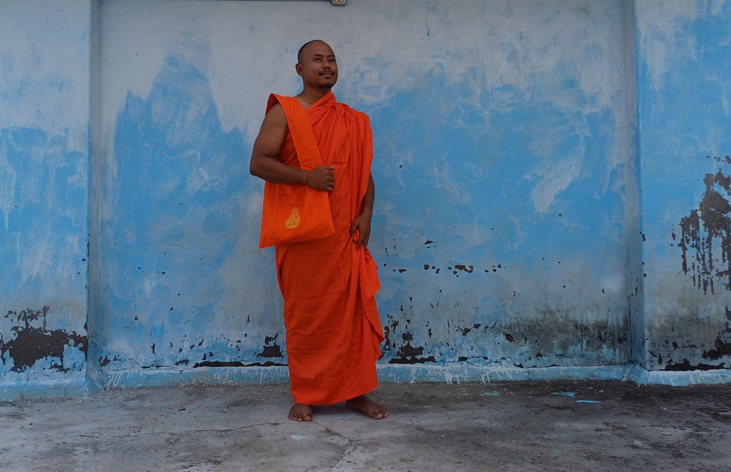 Theraveda Organic Cotton Authentic Buddhist Monk Monastic Robe and Color-Matching Bag Set,Kasaya Monastic Essential Kit,Monks Carrying Combo
