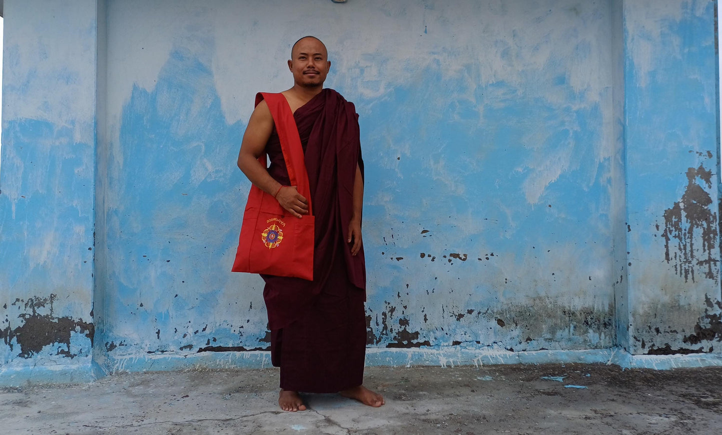 Theraveda Organic Cotton Authentic Buddhist Monk Monastic Robe and Color-Matching Bag Set,Kasaya Monastic Essential Kit,Monks Carrying Combo