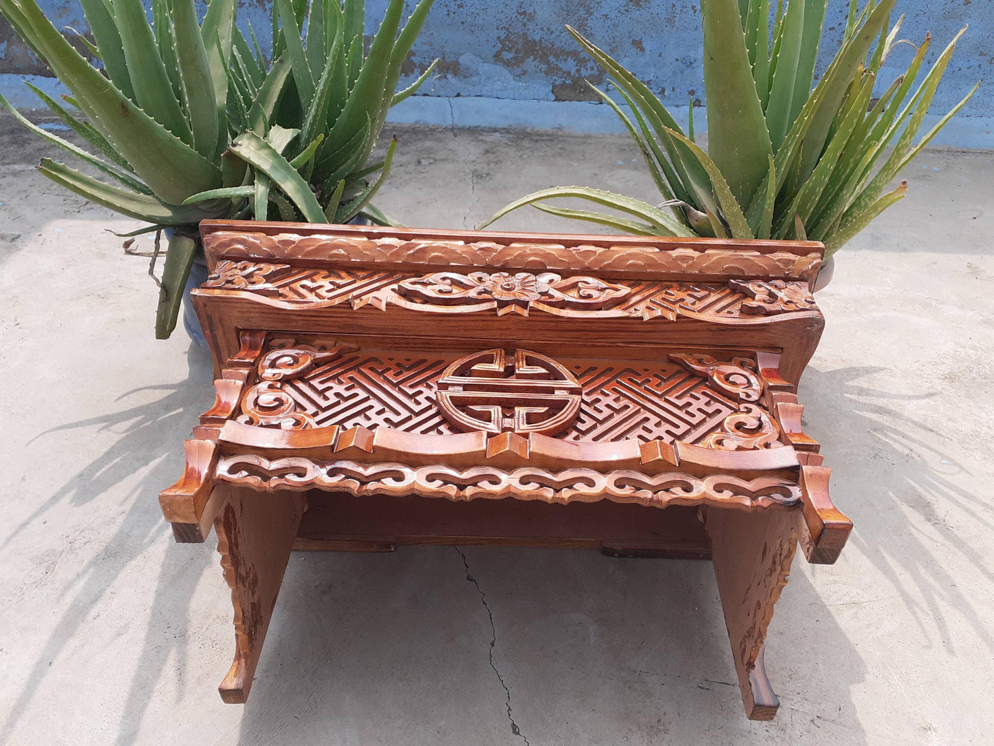 Medium Size Buddhist Auspicious Symbols Handcarved Foldable Wooden Tibetan Buddhist Altar,Zen Meditation Altar,Prayer Table,Wood Alter Table