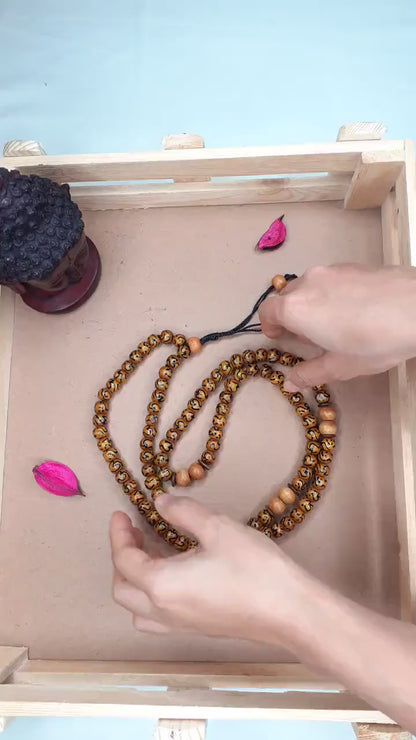 Spiritual Wood Mala, Sandalwood Beads,Hand Knotted Necklace,Buddist Tibetan Prayer Beads,Tool for Meditation,Healing Mantra Chanting Hindu